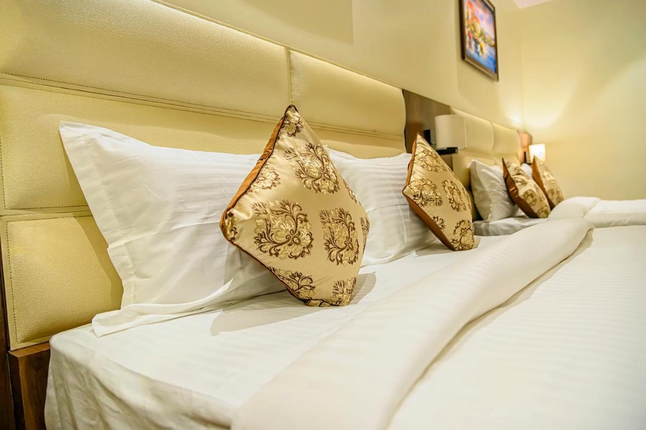 Hotel Hira Inn-10Mins From Railway Station & Bus Station Allāhābād Junction المظهر الخارجي الصورة