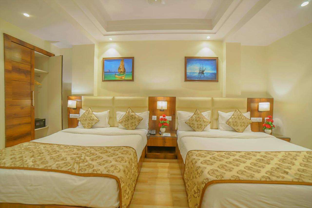 Allāhābād Junction Hotel Hira Inn-10Mins From Railway Station & Bus Station المظهر الخارجي الصورة