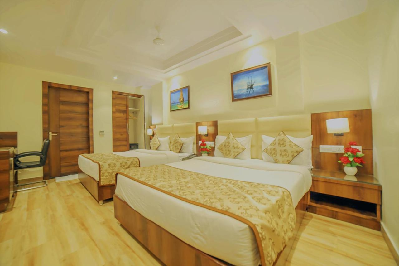 Hotel Hira Inn-10Mins From Railway Station & Bus Station Allāhābād Junction المظهر الخارجي الصورة